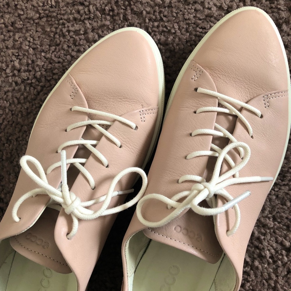 Pink Ecco Fashion Sneakers Size 8 Women Casual
